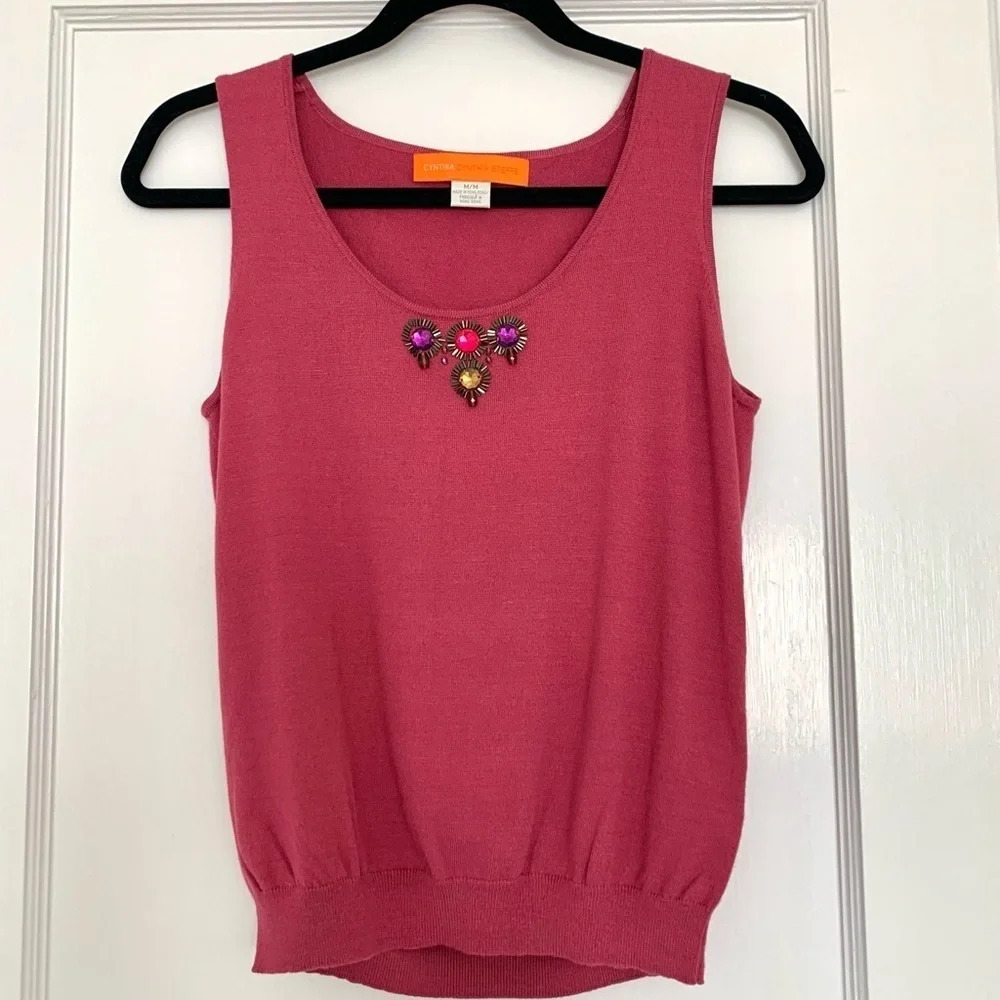 Like NEW Cynthia Steffe sleeveless sweater top, M